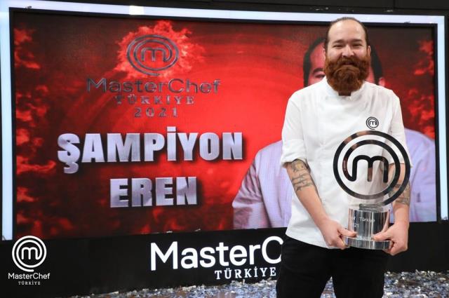Acun Ilıcalı, hediyelere boğdu! Master Şef Türkiye şampiyonuna iki ödül birden verdi Mastır Şef  